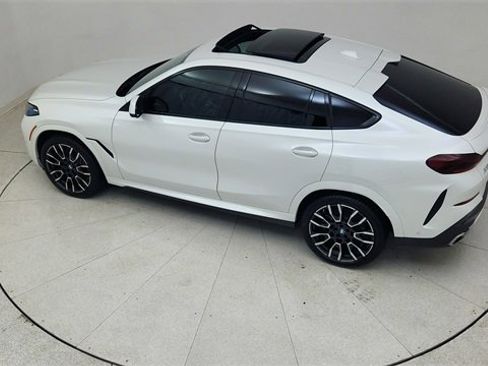 Used 2024 BMW X6 xDrive40i w/ Premium Package image 85