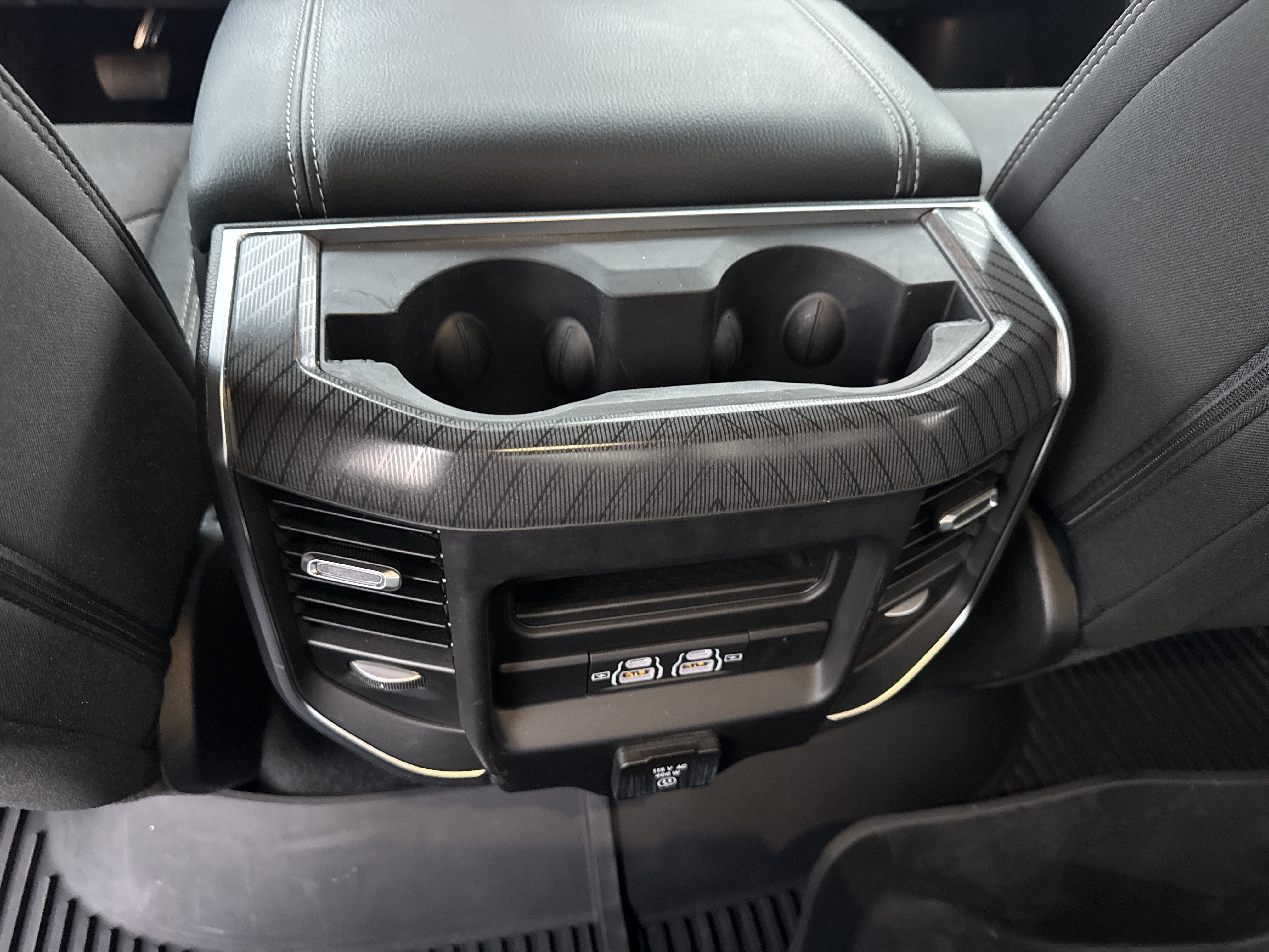 Used 2025 RAM 1500 Big Horn AWD/4WD image 16
