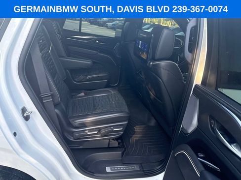 Used 2022 Cadillac Escalade Sport Platinum AWD/4WD image 30
