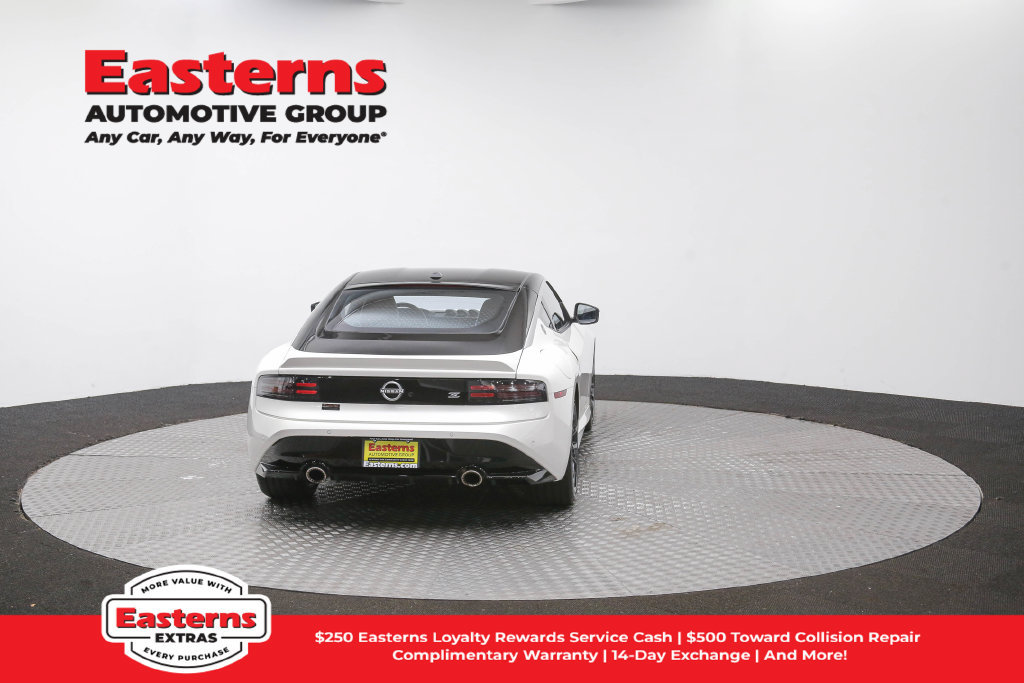 Used 2025 Nissan Z Performance w/ Floor Mat Package RWD image 36