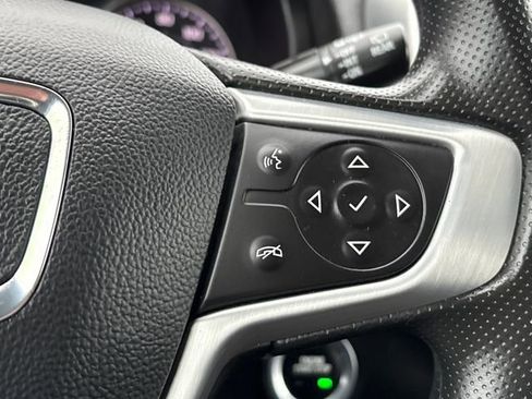 Used 2023 GMC Terrain SLE w/ Driver Convenience Package image 19