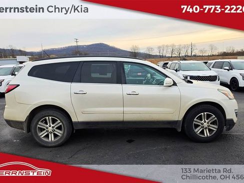 Used 2015 Chevrolet Traverse LT image 32