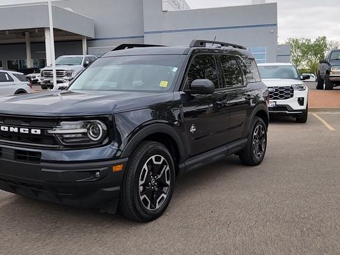 Certified 2023 Ford Bronco Sport Outer Banks w/ Tech Package AWD/4WD image 3
