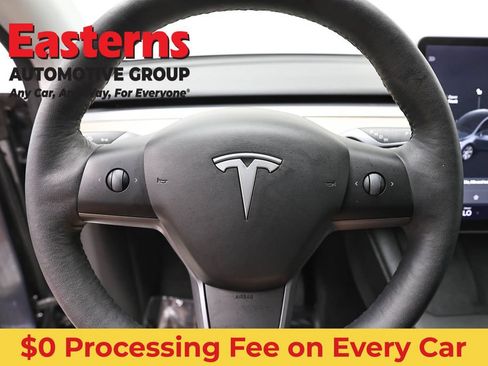 Used 2021 Tesla Model Y Long Range AWD/4WD image 10