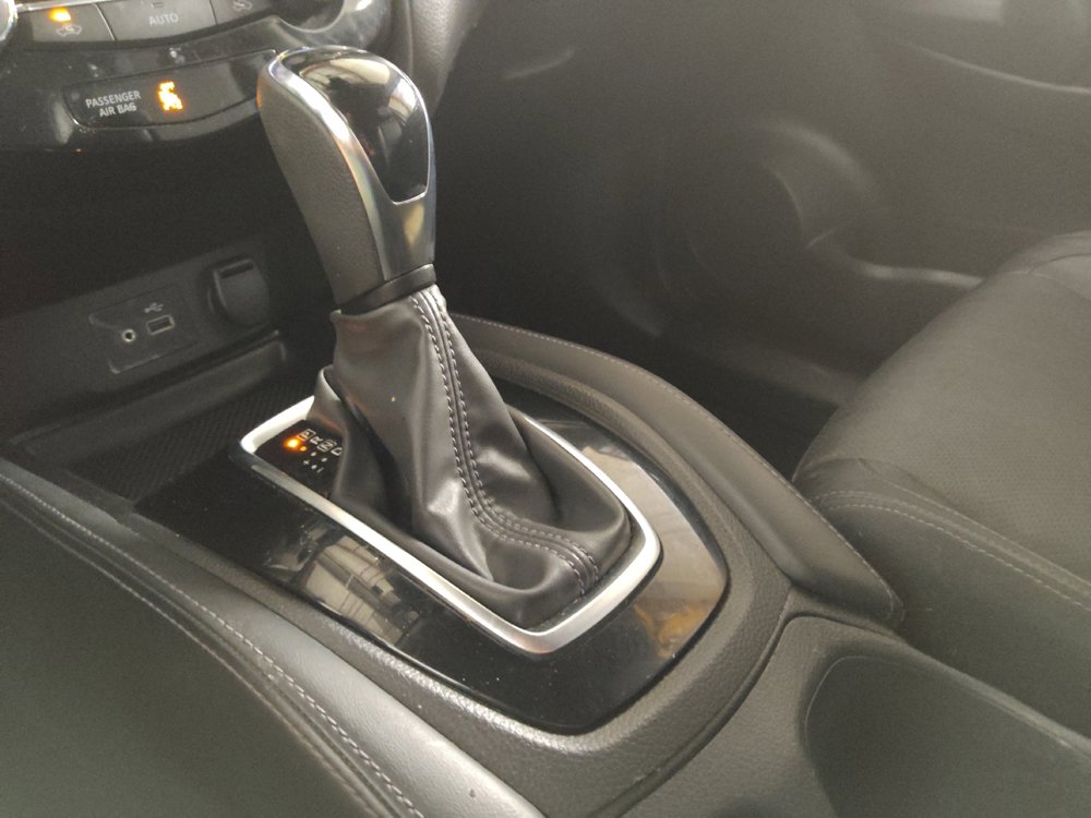 Used 2018 Nissan Rogue SL FWD image 26
