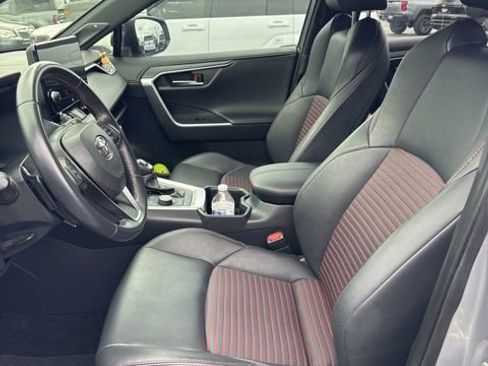 Used 2023 Toyota RAV4 XSE AWD/4WD image 5