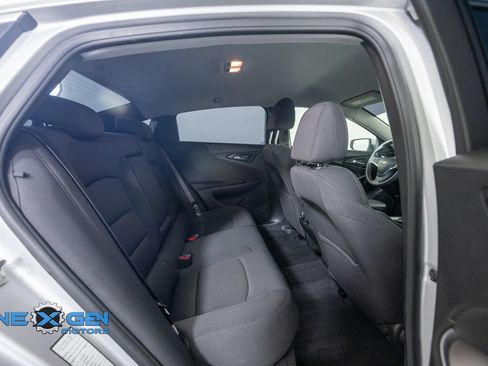 Used 2022 Chevrolet Malibu LT FWD image 35