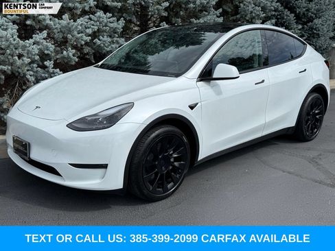 Used 2024 Tesla Model Y Long Range AWD/4WD image 3