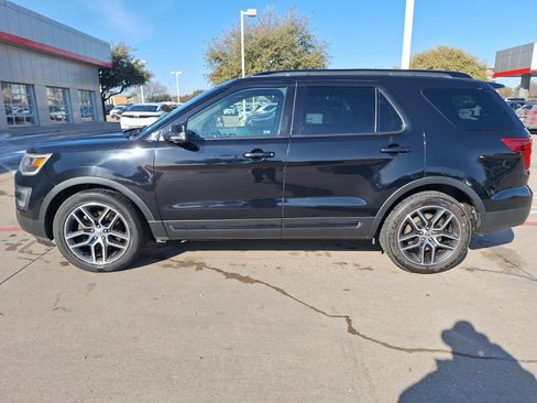 Used 2016 Ford Explorer Sport w/ Equipment Group 401A image 3