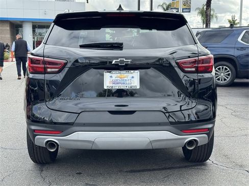 New 2025 Chevrolet Blazer LT w/ Convenience Package image 4