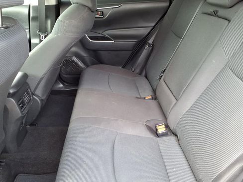 Used 2023 Toyota RAV4 LE FWD image 11