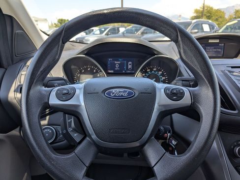Used 2015 Ford Escape SE FWD image 19