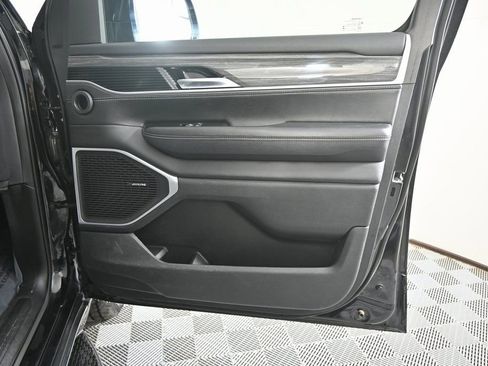 Used 2022 Jeep Wagoneer Series III image 12