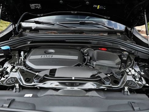 New 2026 BMW X2 xDrive28i w/ Technology Package AWD/4WD image 31