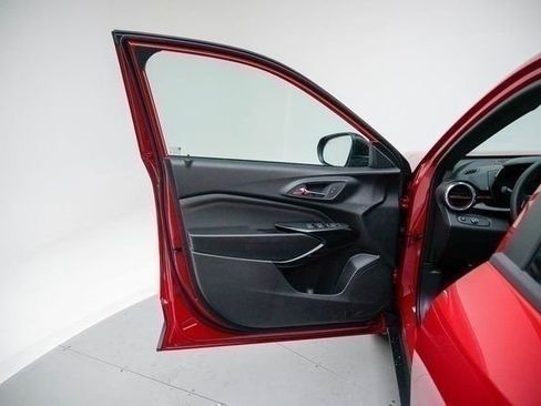 New 2026 Chevrolet Trax RS w/ Driver Confidence Package image 23