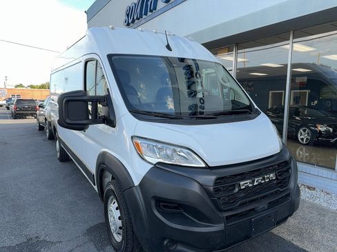 Used 2023 RAM ProMaster 2500 FWD image 2
