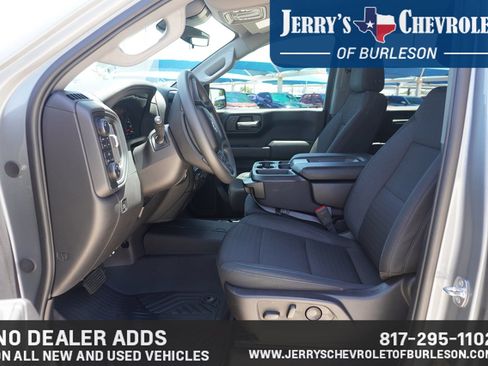 Used 2024 Chevrolet Silverado 1500 Custom Trail Boss w/ LPO, Dark Essentials Package AWD/4WD image 7