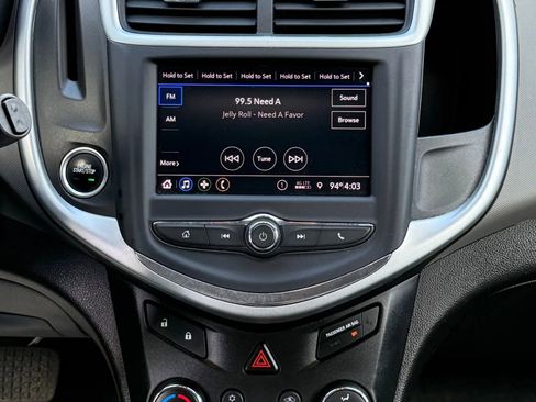 Used 2020 Chevrolet Sonic LT image 17