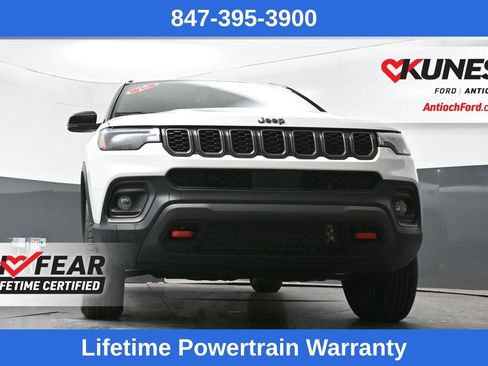 Used 2025 Jeep Compass Trailhawk AWD/4WD image 41