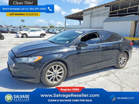 Used 2017 Ford Fusion SE w/ Fusion SE Technology Package FWD image 1