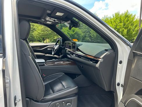 Used 2021 Cadillac Escalade ESV Premium Luxury w/ Performance Package RWD image 40