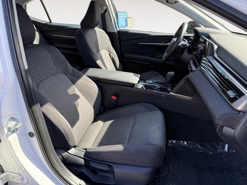 Used 2025 Toyota Camry LE image 19