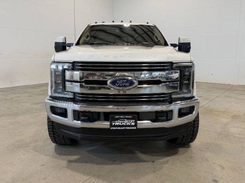 Used 2017 Ford F350 Lariat w/ Lariat Ultimate Package AWD/4WD image 3