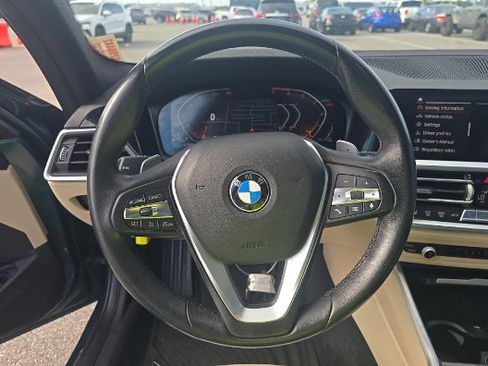 Used 2019 BMW 330i Sedan w/ Convenience Package RWD image 5