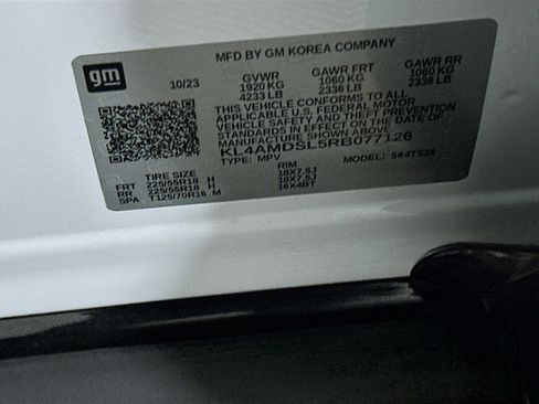 Used 2024 Buick Encore GX Sport Touring w/ Comfort Package image 12