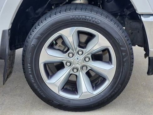 Used 2022 RAM 1500 Limited AWD/4WD image 10