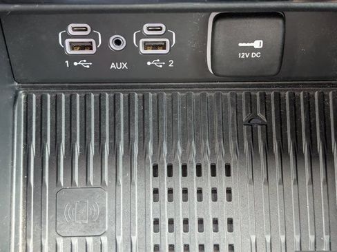 Used 2026 Jeep Grand Cherokee Altitude RWD image 22