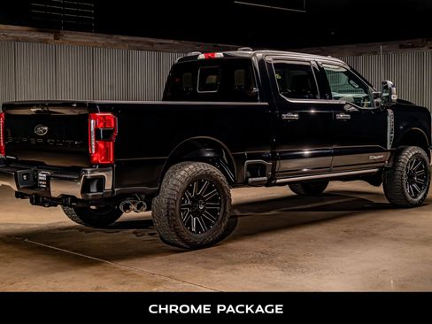 Used 2023 Ford F250 Lariat w/ Lariat Ultimate Package AWD/4WD image 9