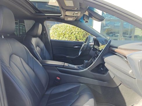 Used 2020 Toyota Avalon XLE image 29