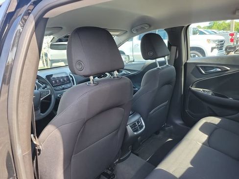 Certified 2025 Chevrolet Malibu LT FWD image 17