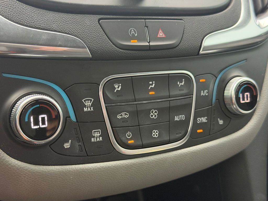 Used 2024 Chevrolet Equinox LT FWD image 19