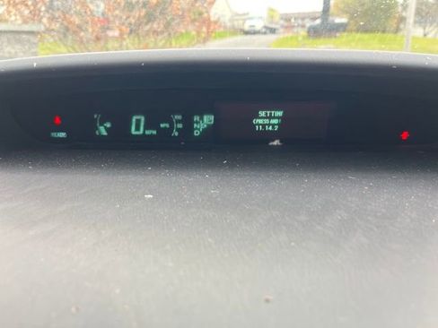 Used 2014 Toyota Prius Two image 22