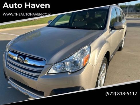 Used 2014 Subaru Outback 2.5i Limited w/ Moonroof Package AWD/4WD image 1