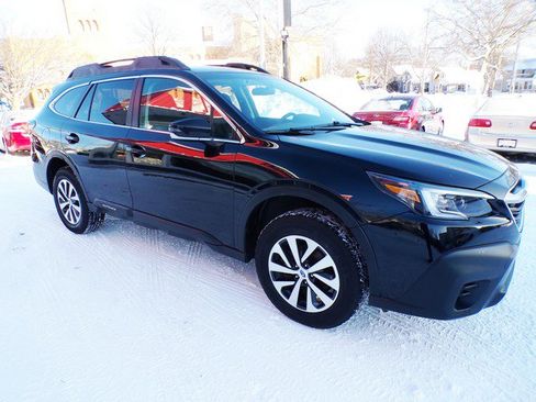 Used 2020 Subaru Outback Premium image 6