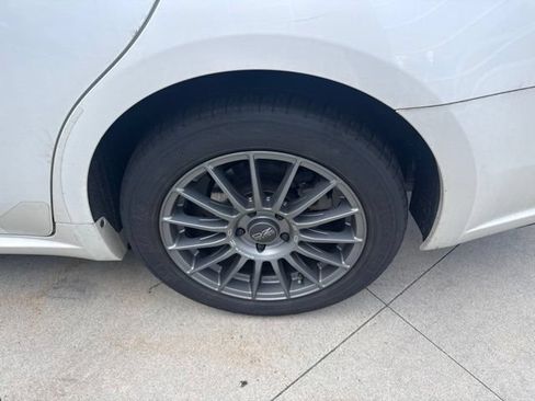 Used 2017 Toyota Avalon Limited w/ All Weather Liner Package FWD image 11