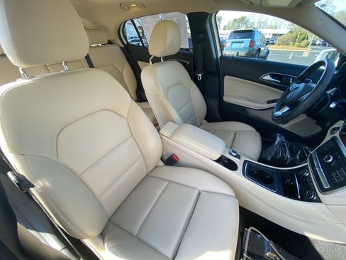 Used 2019 Mercedes-Benz GLA 250 GLA 250 image 23