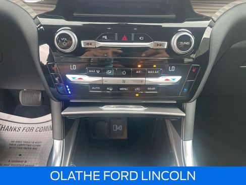 Certified 2021 Ford Explorer Limited w/ Equipment Group 301A image 15