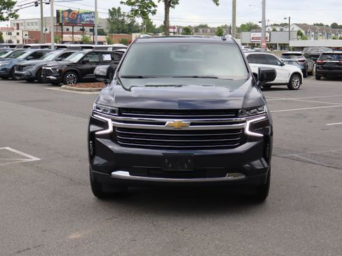 Used 2022 Chevrolet Tahoe LT AWD/4WD image 3