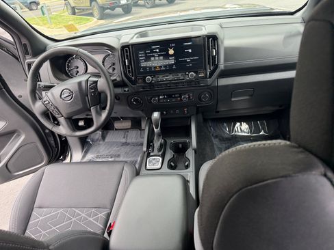 Used 2026 Nissan Frontier SV w/ All-Weather Content Package AWD/4WD image 20