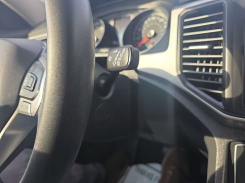 Used 2021 Volkswagen Atlas SE w/ Panoramic Sunroof Package AWD/4WD image 29