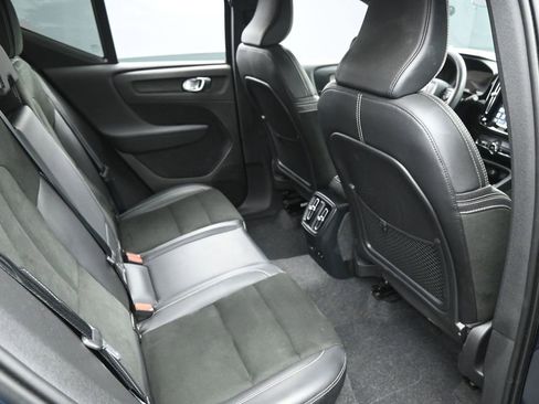 Used 2022 Volvo XC40 P8 Recharge Plus AWD/4WD image 24