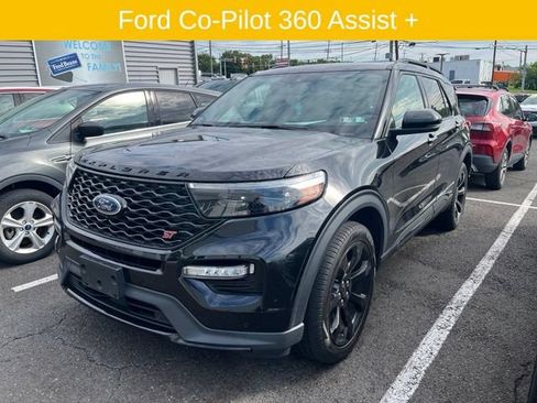 Used 2024 Ford Explorer ST w/ Equipment Group 401A AWD/4WD image 2