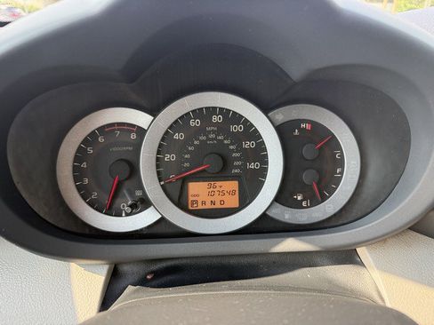 Used 2010 Toyota RAV4 Limited AWD/4WD image 24