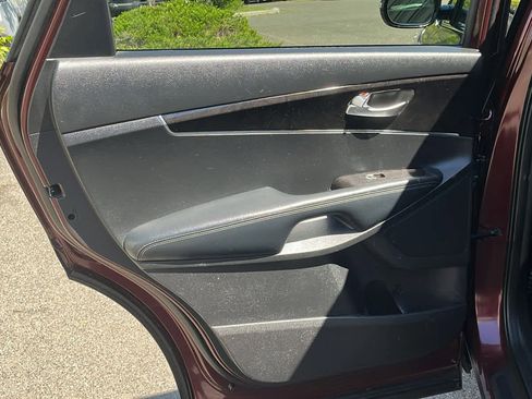 Used 2018 Kia Sorento LX AWD/4WD image 25