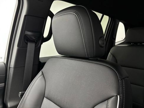 New 2026 Buick Enclave Preferred w/ Power Package FWD image 45