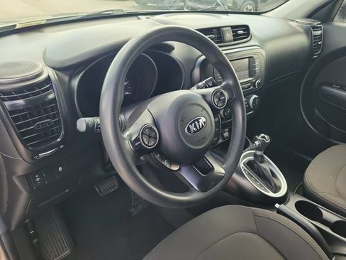Used 2019 Kia Soul FWD image 14